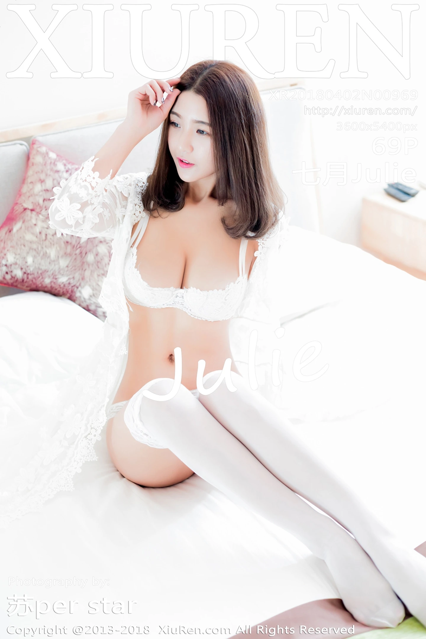 [XiuRen秀人网]No.969_清纯妹子七月Julie居家白色蕾丝内衣配白丝袜柔美性感写真69P-秀人网 - XiuRen.Pro